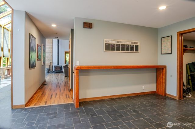29601 131 Avenue SW, Vashon, WA 98070
