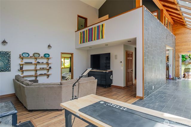 29601 131 Avenue SW, Vashon, WA 98070