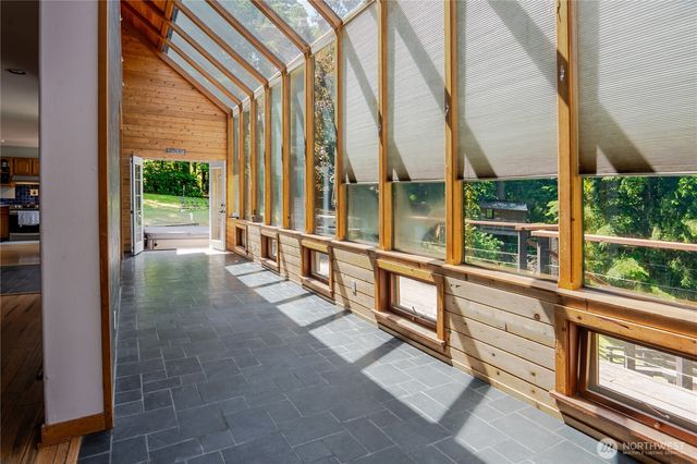 29601 131 Avenue SW, Vashon, WA 98070