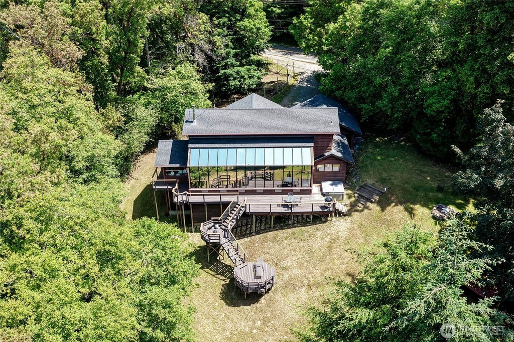 29601 131 Avenue SW, Vashon, WA 98070