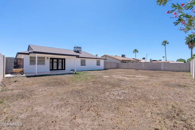 830 E GARNET Avenue, Mesa, AZ 85204