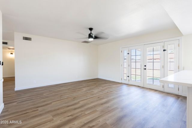 830 E GARNET Avenue, Mesa, AZ 85204