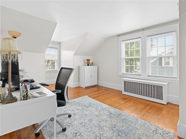 190 Auburn Street, Cranston, RI 02910