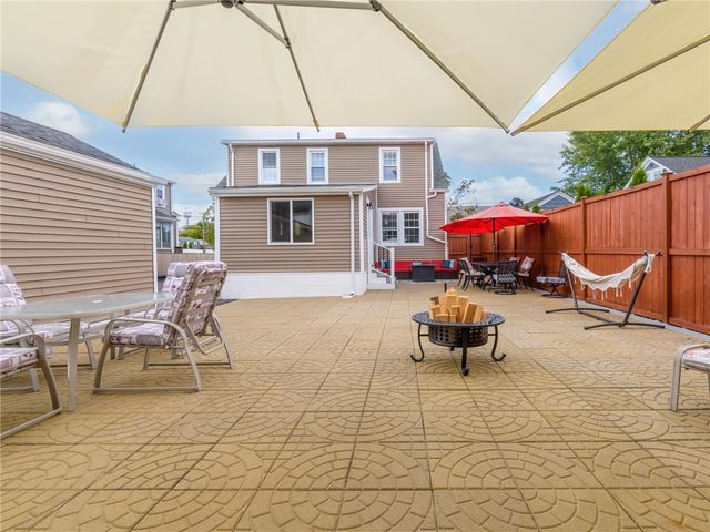 190 Auburn Street, Cranston, RI 02910