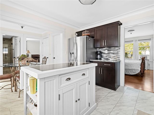190 Auburn Street, Cranston, RI 02910