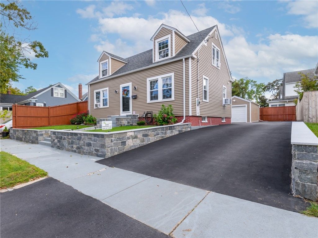 190 Auburn Street, Cranston, RI 02910