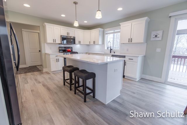 3823 Elm Ridge Drive, Holland, MI 49424