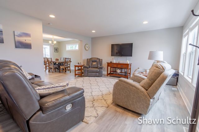 3823 Elm Ridge Drive, Holland, MI 49424