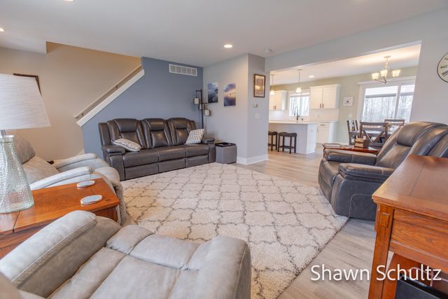 3823 Elm Ridge Drive, Holland, MI 49424