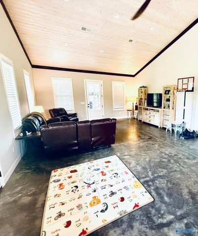 4975 Bethsadia Road, Boaz, AL 35957