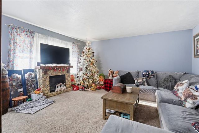 19680 Blue Jay Trail Circle, Lawson, MO 64062