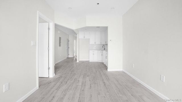 500 Van Nest, Bronx, NY 10460