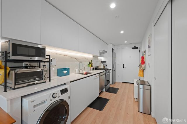 100 Duboce Avenue 306, San Francisco, CA 94103