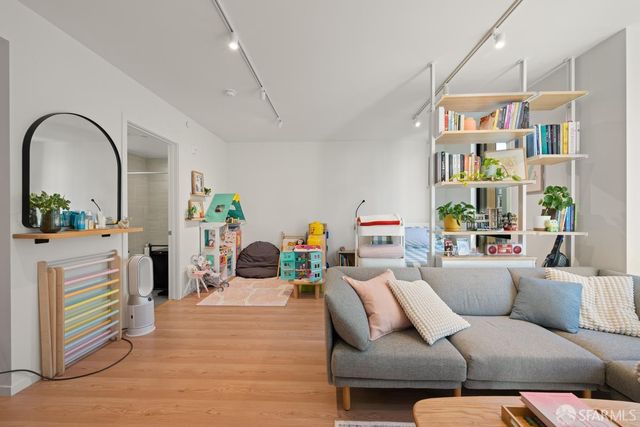 100 Duboce Avenue 306, San Francisco, CA 94103