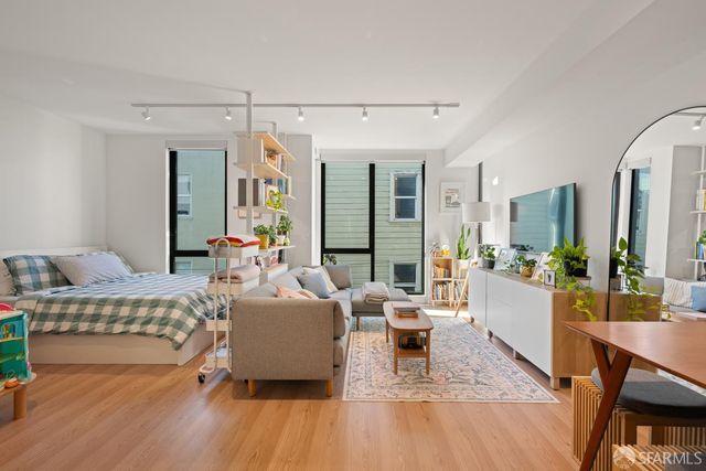 100 Duboce Avenue 306, San Francisco, CA 94103