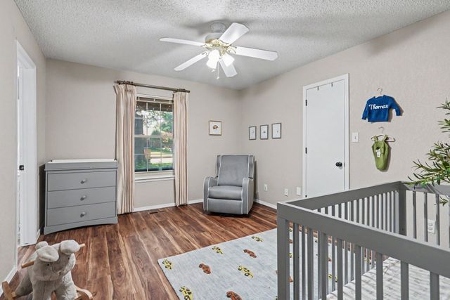 8008 S Lakewood Avenue, Tulsa, OK 74136