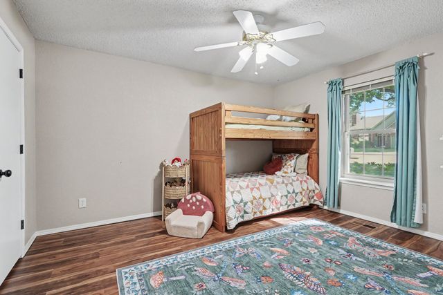 8008 S Lakewood Avenue, Tulsa, OK 74136