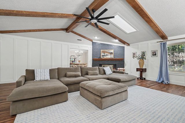 8008 S Lakewood Avenue, Tulsa, OK 74136