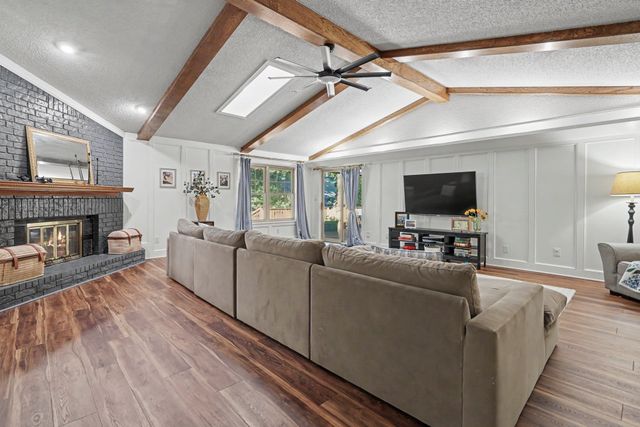 8008 S Lakewood Avenue, Tulsa, OK 74136