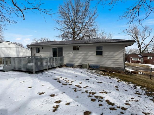 5342 N Palmer Avenue, Kansas City, MO 64119