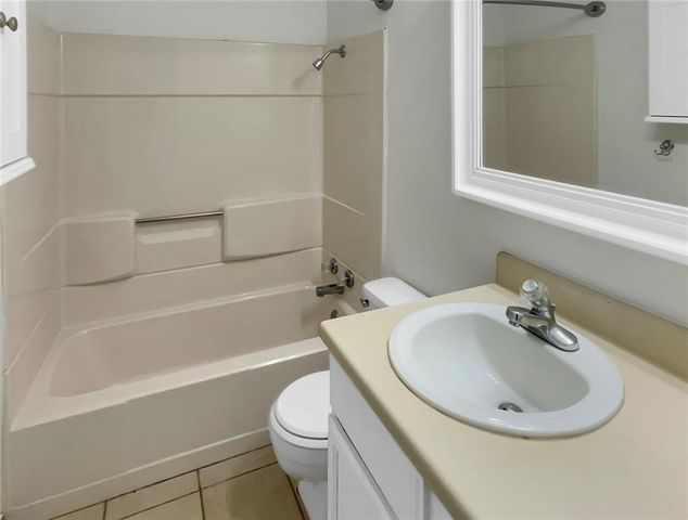 5342 N Palmer Avenue, Kansas City, MO 64119