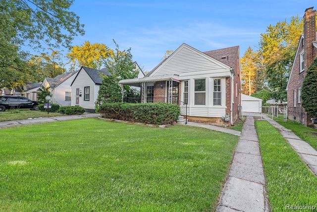 12080 Heyden Street, Detroit, MI 48228