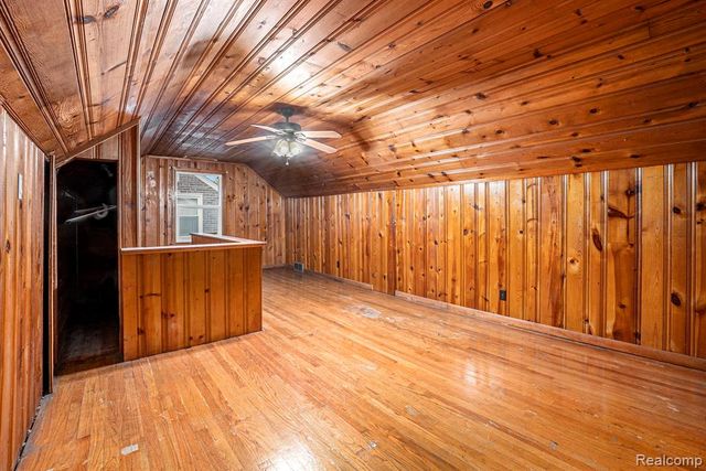 12080 Heyden Street, Detroit, MI 48228