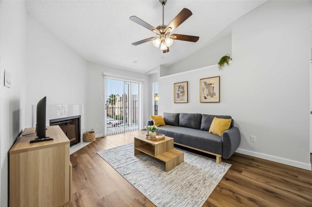 2121 Hepburn Street 1212, Houston, TX 77054