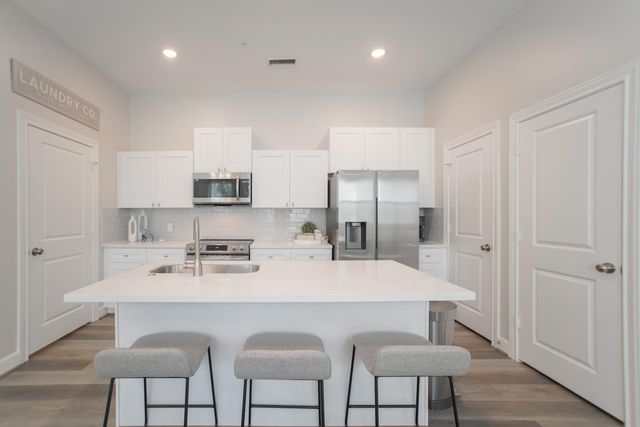 504 Nursery Road 3206, The Woodlands, TX 77380