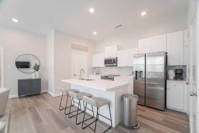 504 Nursery Road 3206, The Woodlands, TX 77380