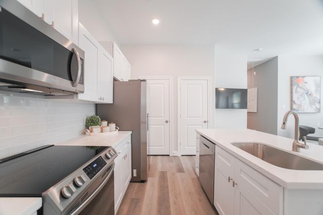 504 Nursery Road 3206, The Woodlands, TX 77380