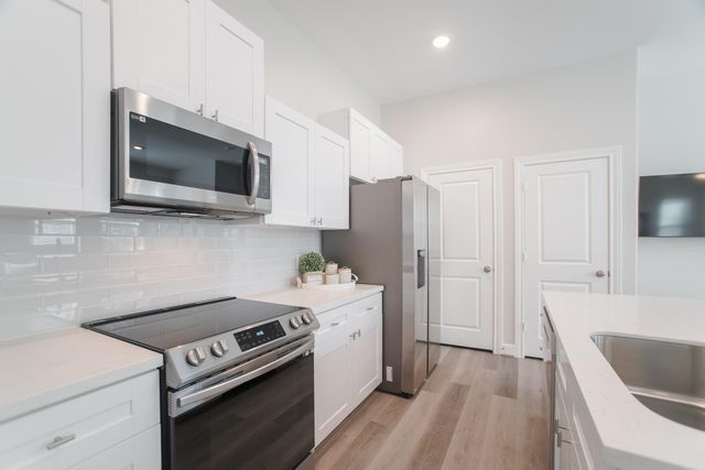 504 Nursery Road 3206, The Woodlands, TX 77380