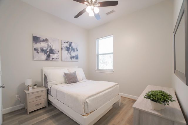 504 Nursery Road 3206, The Woodlands, TX 77380