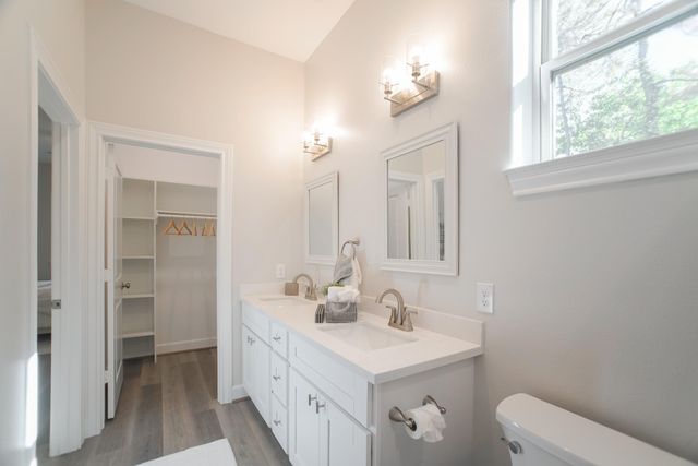 504 Nursery Road 3206, The Woodlands, TX 77380