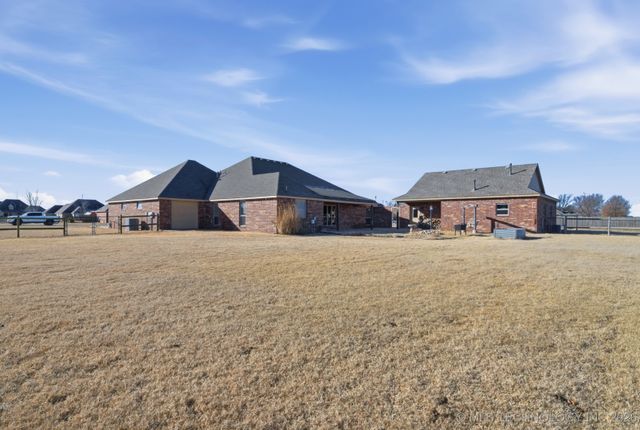 5925 E 145th Street North, Collinsville, OK 74021