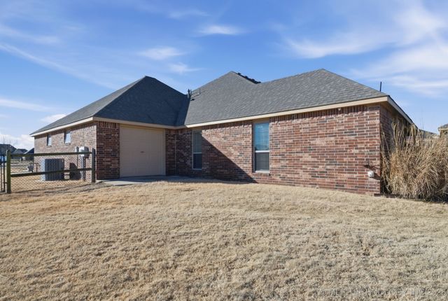 5925 E 145th Street North, Collinsville, OK 74021