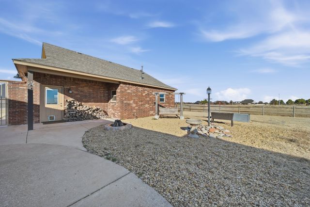 5925 E 145th Street North, Collinsville, OK 74021