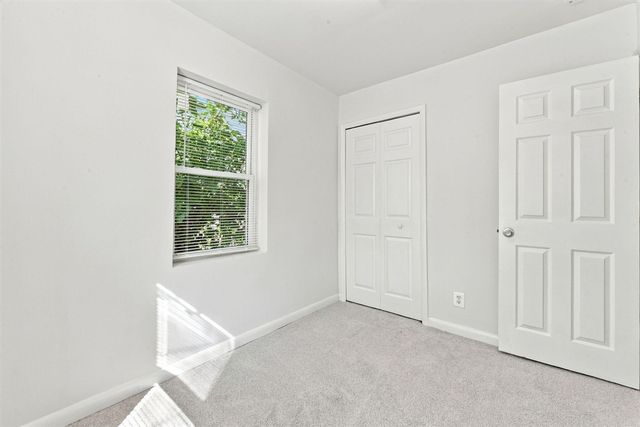 118 Dekalb Street, Walled Lake, MI 48390