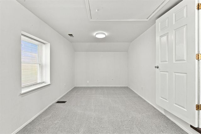 118 Dekalb Street, Walled Lake, MI 48390