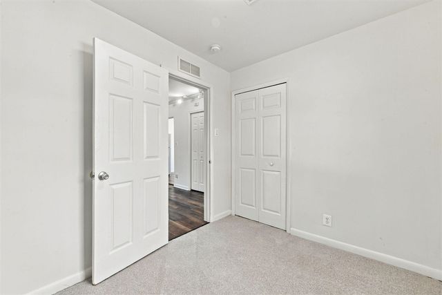 118 Dekalb Street, Walled Lake, MI 48390
