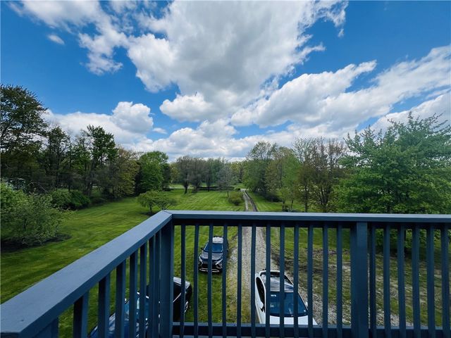 380 Oak Street Ext, Pulaski Twp, PA 16159