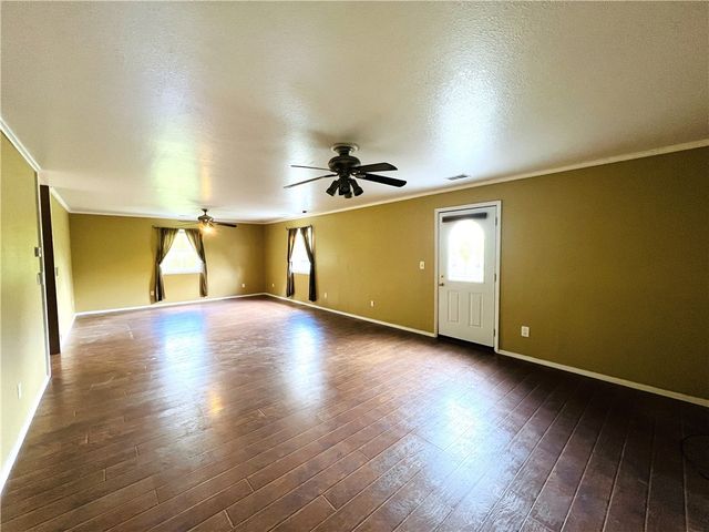380 Oak Street Ext, Pulaski Twp, PA 16159