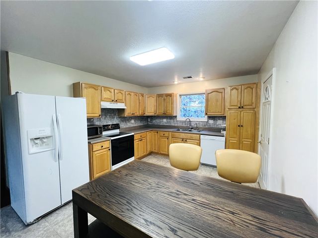 380 Oak Street Ext, Pulaski Twp, PA 16159