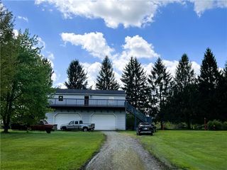 380 Oak Street Ext, Pulaski Twp, PA 16159