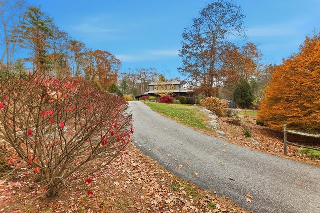 150 Stafford Hollow Rd, Monson, MA 01057