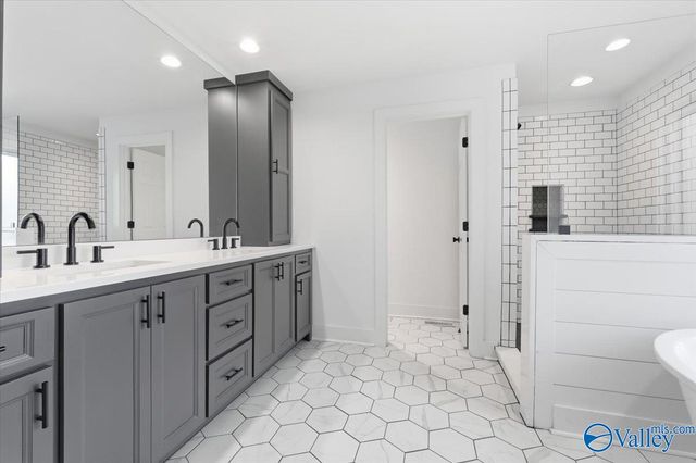 15925 Mcculley Mill Road, Athens, AL 35613