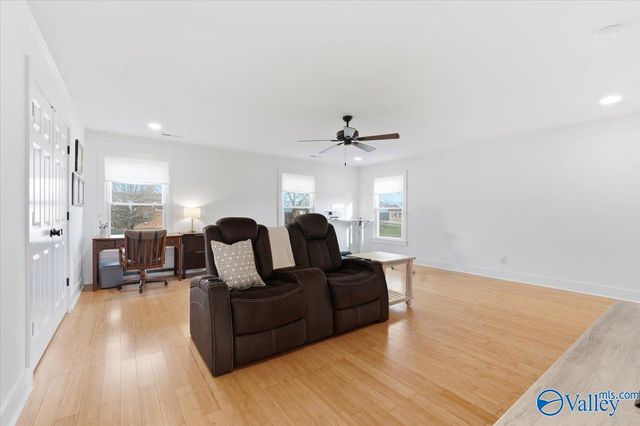 15925 Mcculley Mill Road, Athens, AL 35613