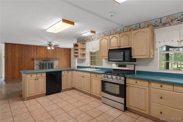 7821 S Baker Avenue, Floral City, FL 34436