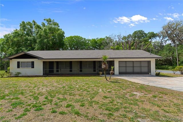 7821 S Baker Avenue, Floral City, FL 34436