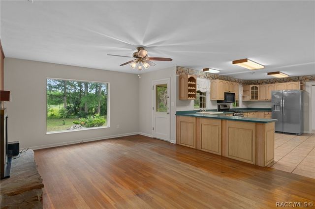7821 S Baker Avenue, Floral City, FL 34436